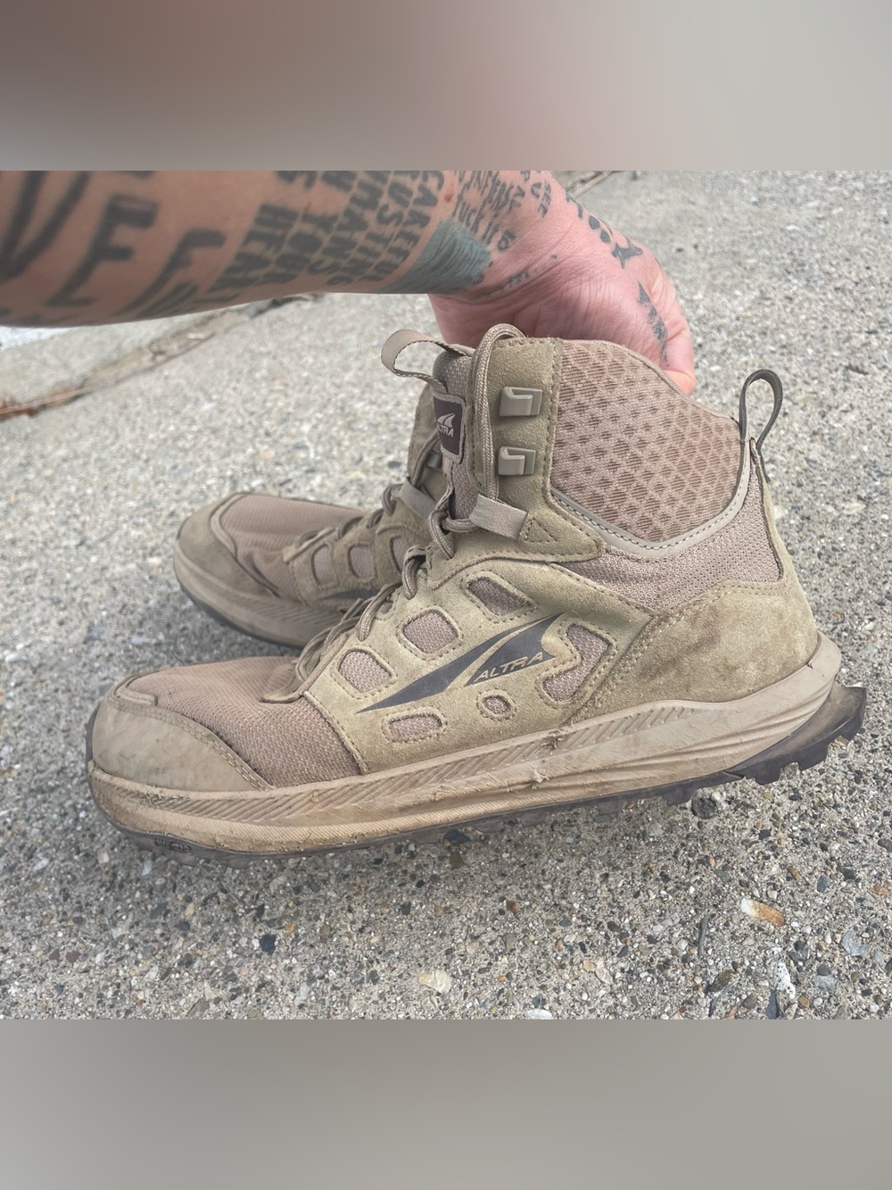Men’s Tan Altra Lone Peak Hiker 3 All Weather Hiking Boots Sz 10.5